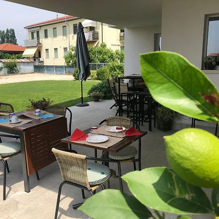 I Broletti Del Garda Otel Pacengo Di Lazise Dış mekan fotoğraf
